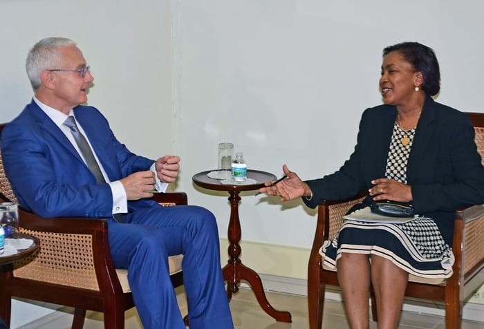 French Envoy Visits Foreign Ministry