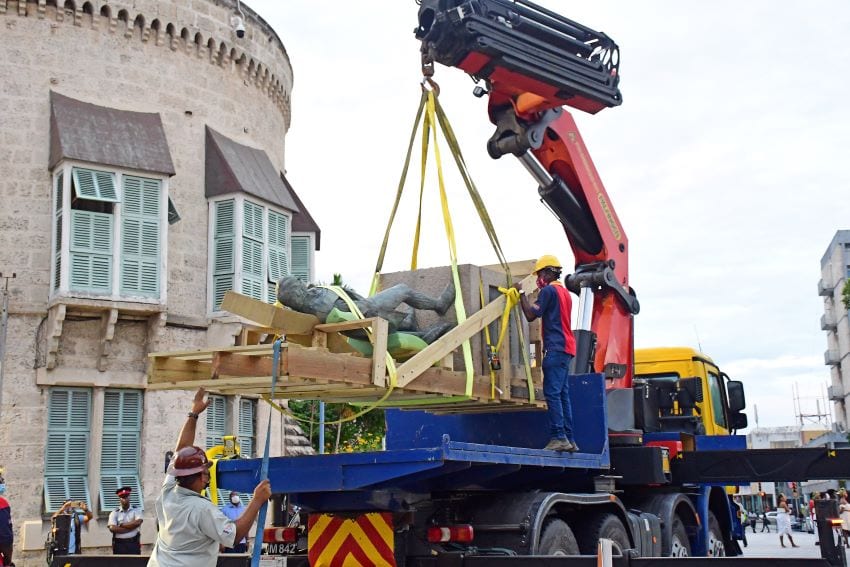 Lord Nelson’s Statue Removed From Heroes Square
