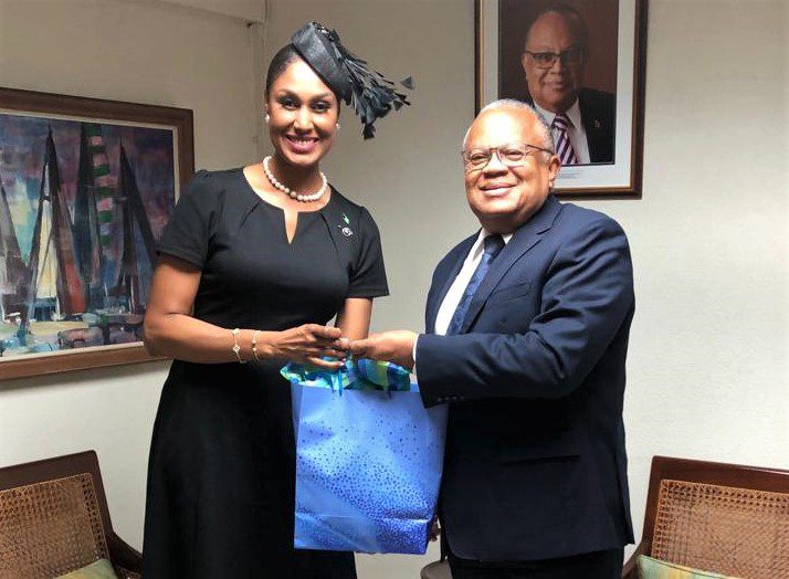 Barbados Discuss Enhancing Relations With The Bahamas