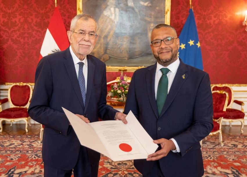 Ambassador Wilson Presents Credentials To Austrian President